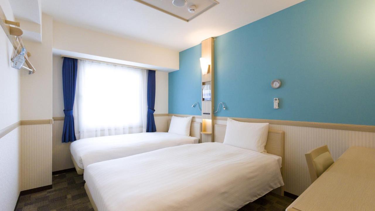 Toyoko Inn Ebina Eki Higashi Guchi Exterior photo
